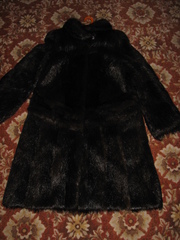 Продам шубу из нутрии