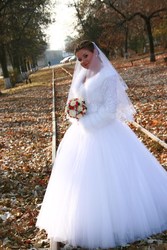 Продам свадебное платье+подарок